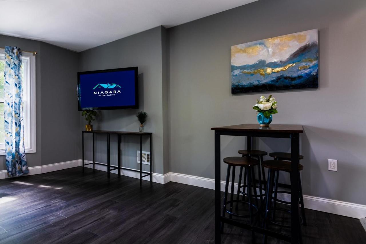 Quaint 1 Bedroom Apartment Sleeps 2-3, Near Niagara Falls Bagian luar foto