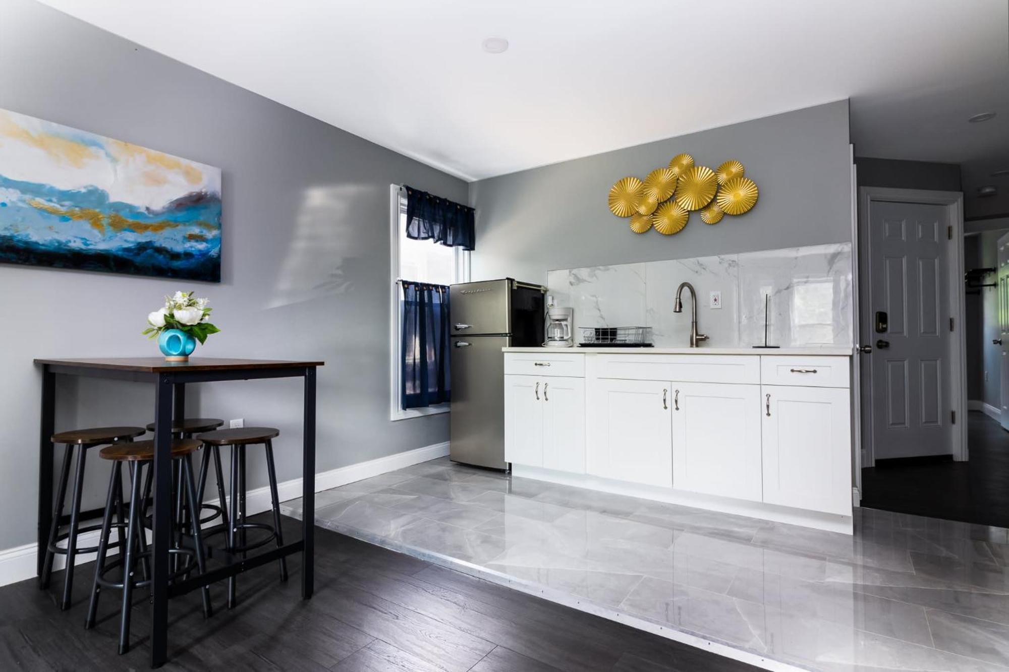 Quaint 1 Bedroom Apartment Sleeps 2-3, Near Niagara Falls Bagian luar foto